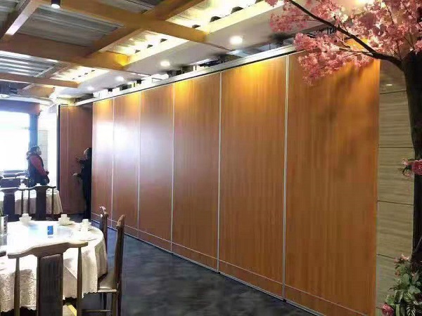 活動隔斷墻